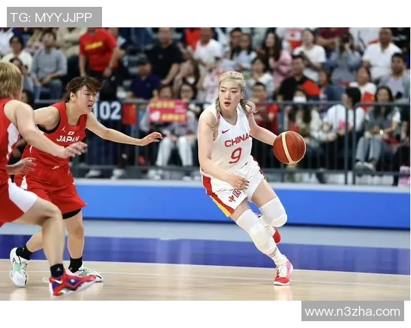 纽约自由人与风暴的激烈对决展现女篮赛场的巅峰对抗与精彩瞬间